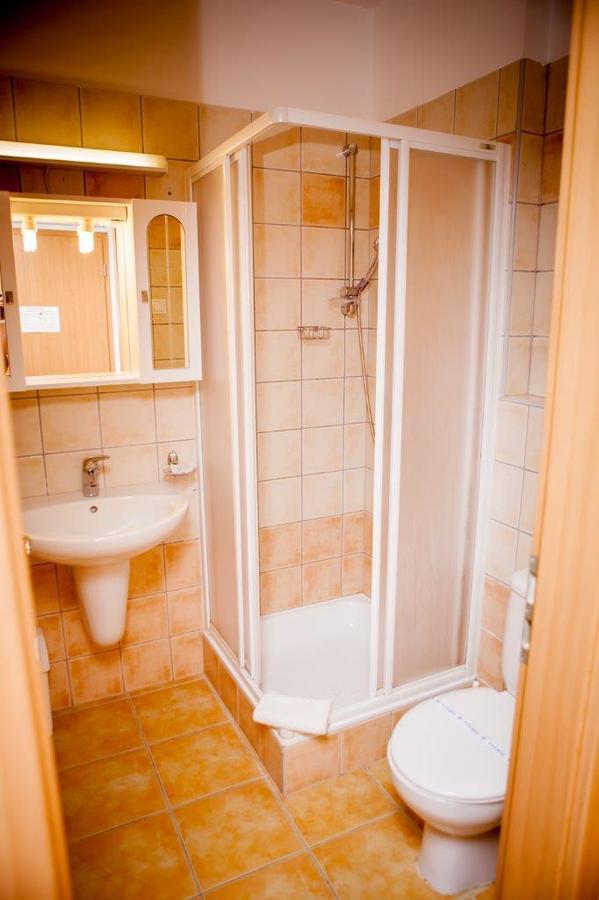 Club Mendan Aparthotel Zalakaros Bagian luar foto
